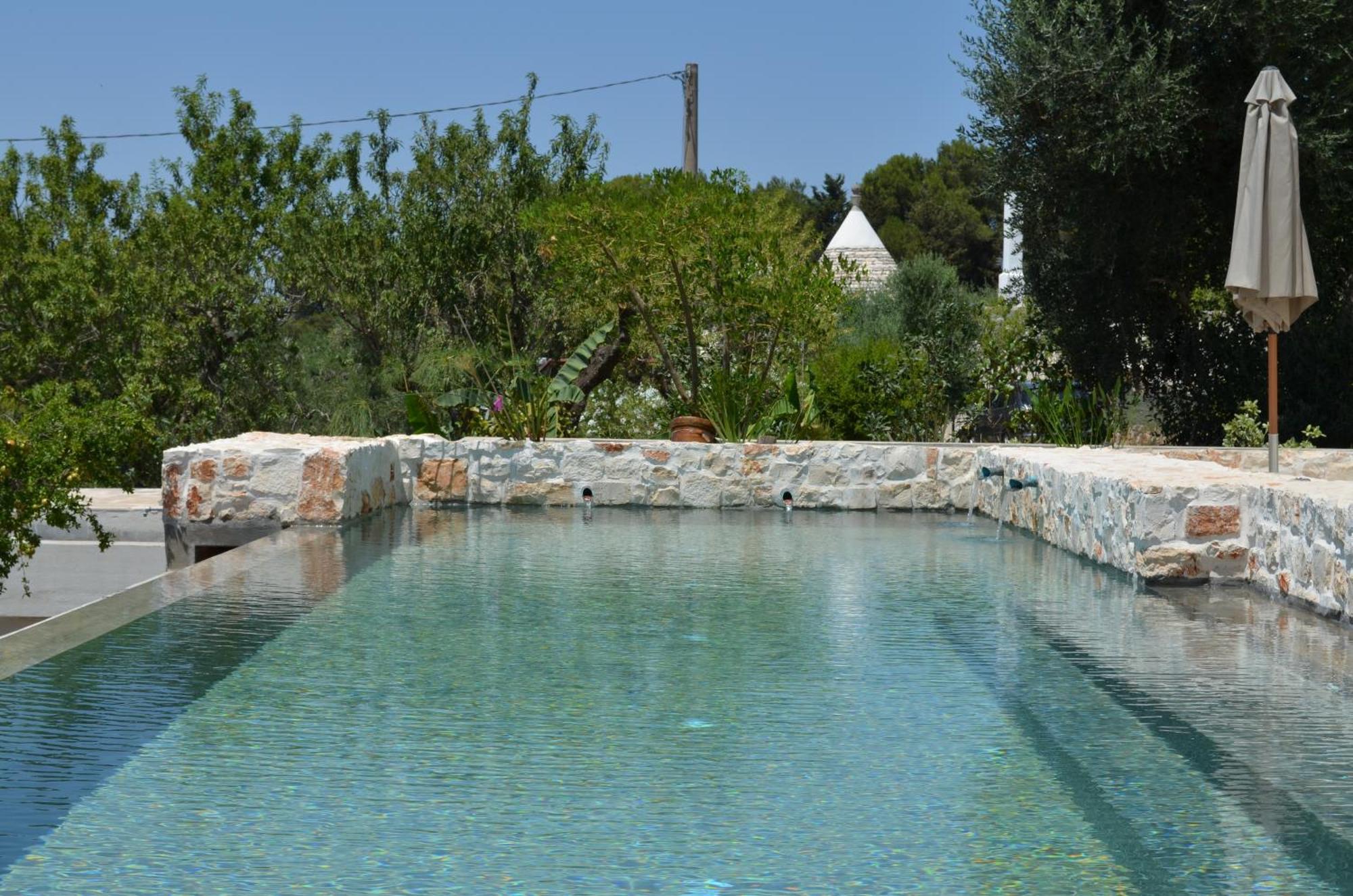 B&B Fuga Al Trullo Остуни Экстерьер фото