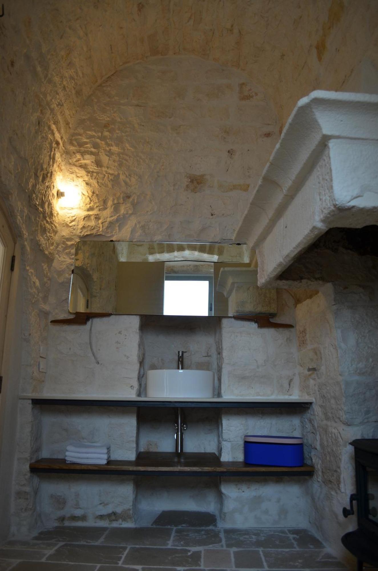 B&B Fuga Al Trullo Остуни Экстерьер фото