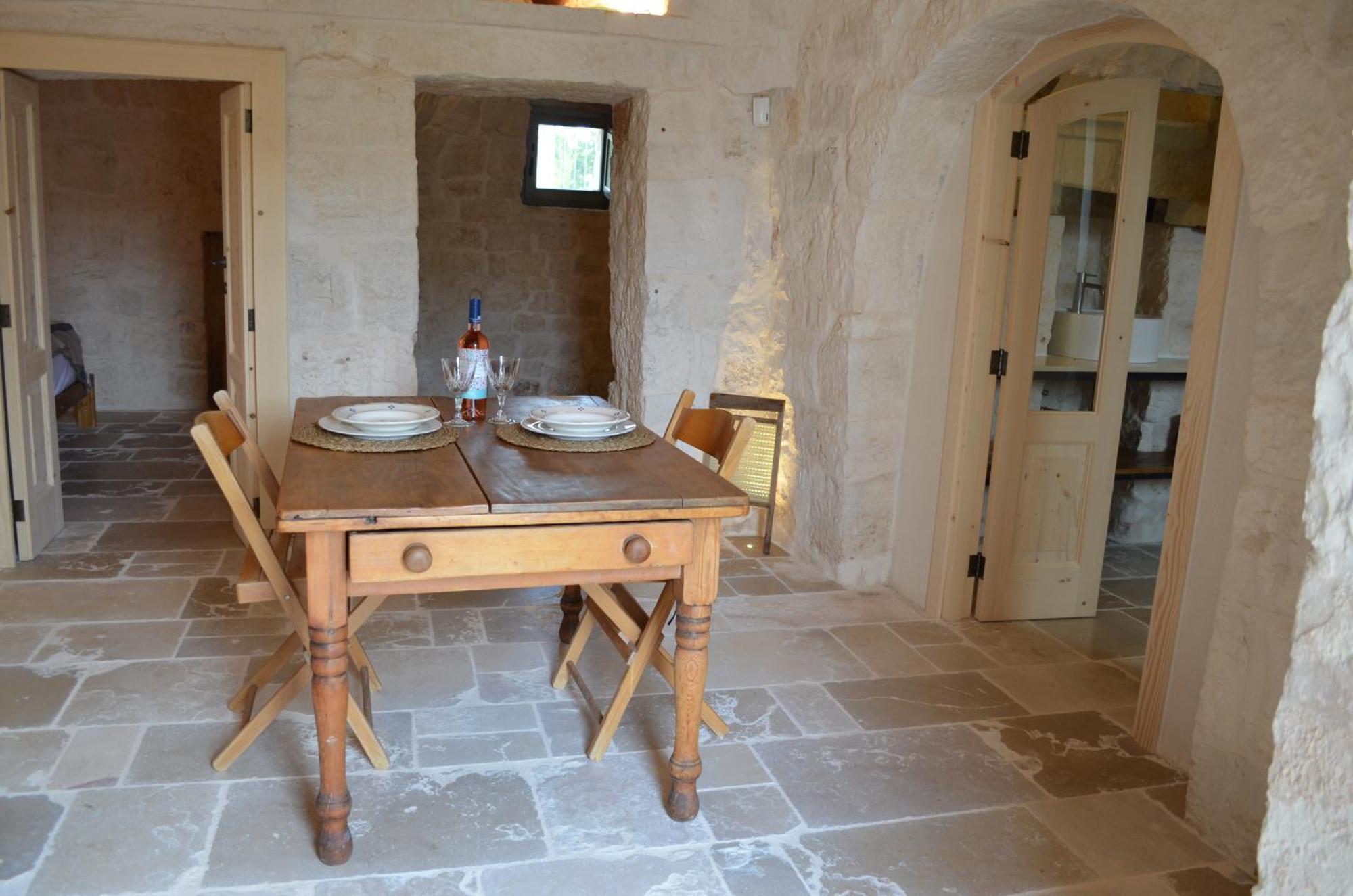 B&B Fuga Al Trullo Остуни Экстерьер фото